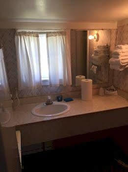 East Glacier Motel&cabins Motel 5*