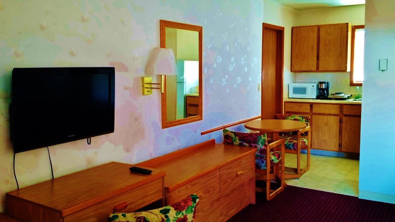 East Glacier Motel&cabins 5*